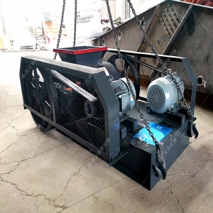 4PG0806中型四輥破碎機發(fā)貨圖片_發(fā)往廣西南寧_破碎鐵礦石