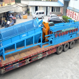 2PG1000x700型彈簧式對(duì)輥制砂機(jī)發(fā)貨